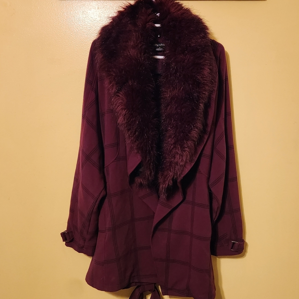 City Chic Berry plaid coat. Wrap around with belt. Size S. Polyester. Faux fur